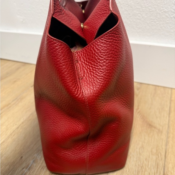 Cuyana Classic Structured Tote Large Red Pebbled Leather Minimalist Bag - Picture 5 of 16